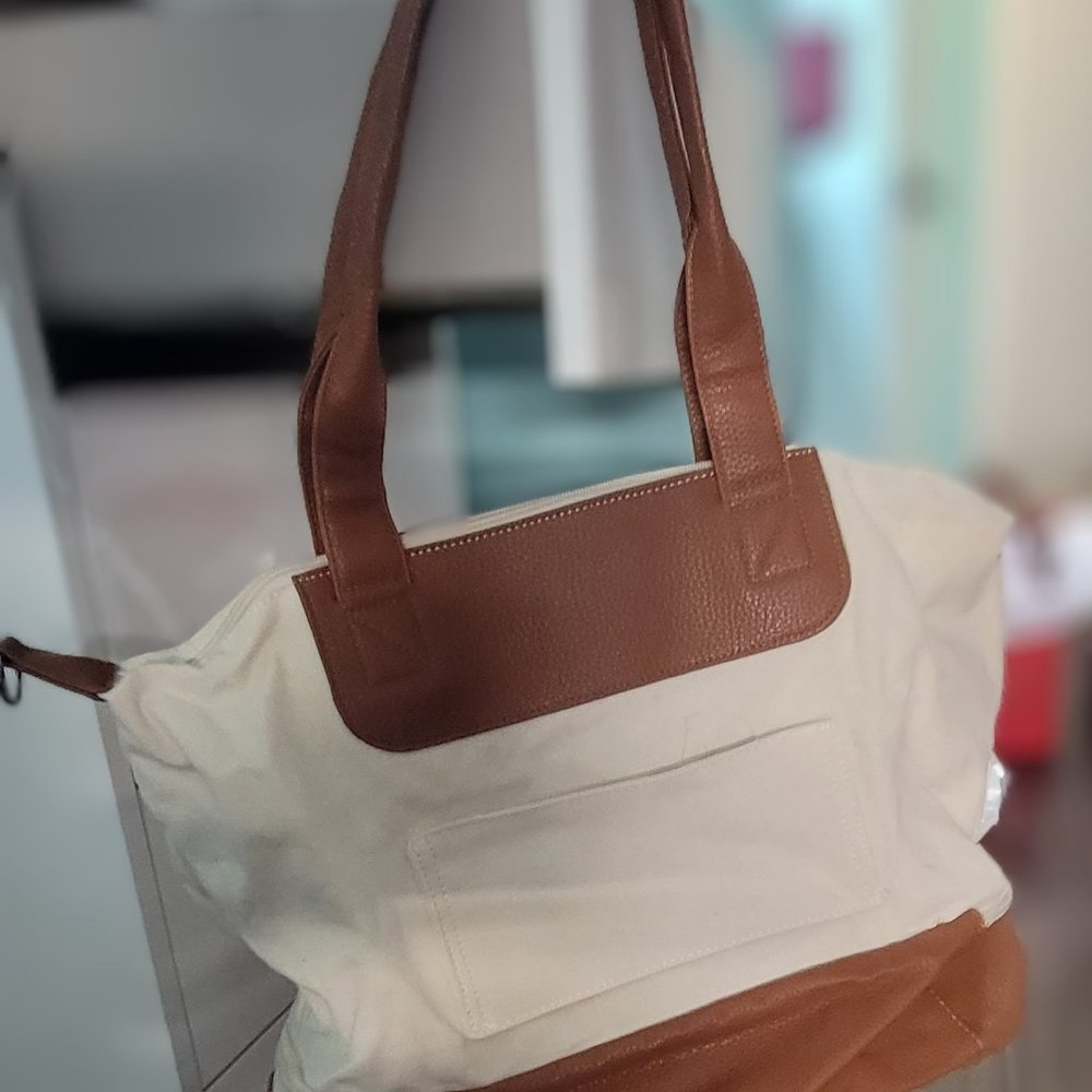 Weekender tote - Picture 3 of 4